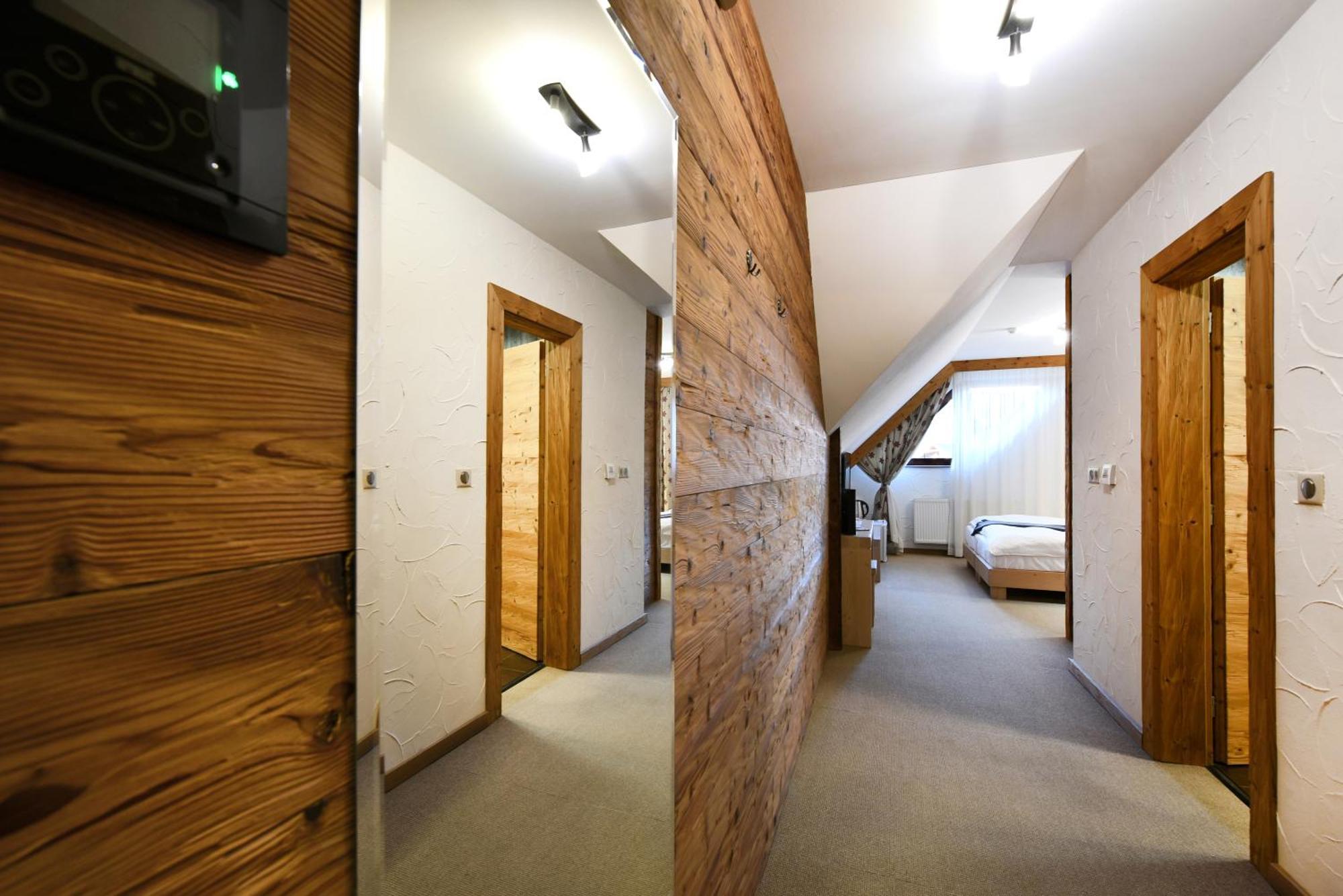 APLEND Hotel Kukučka Tatranská Lomnica Buitenkant foto