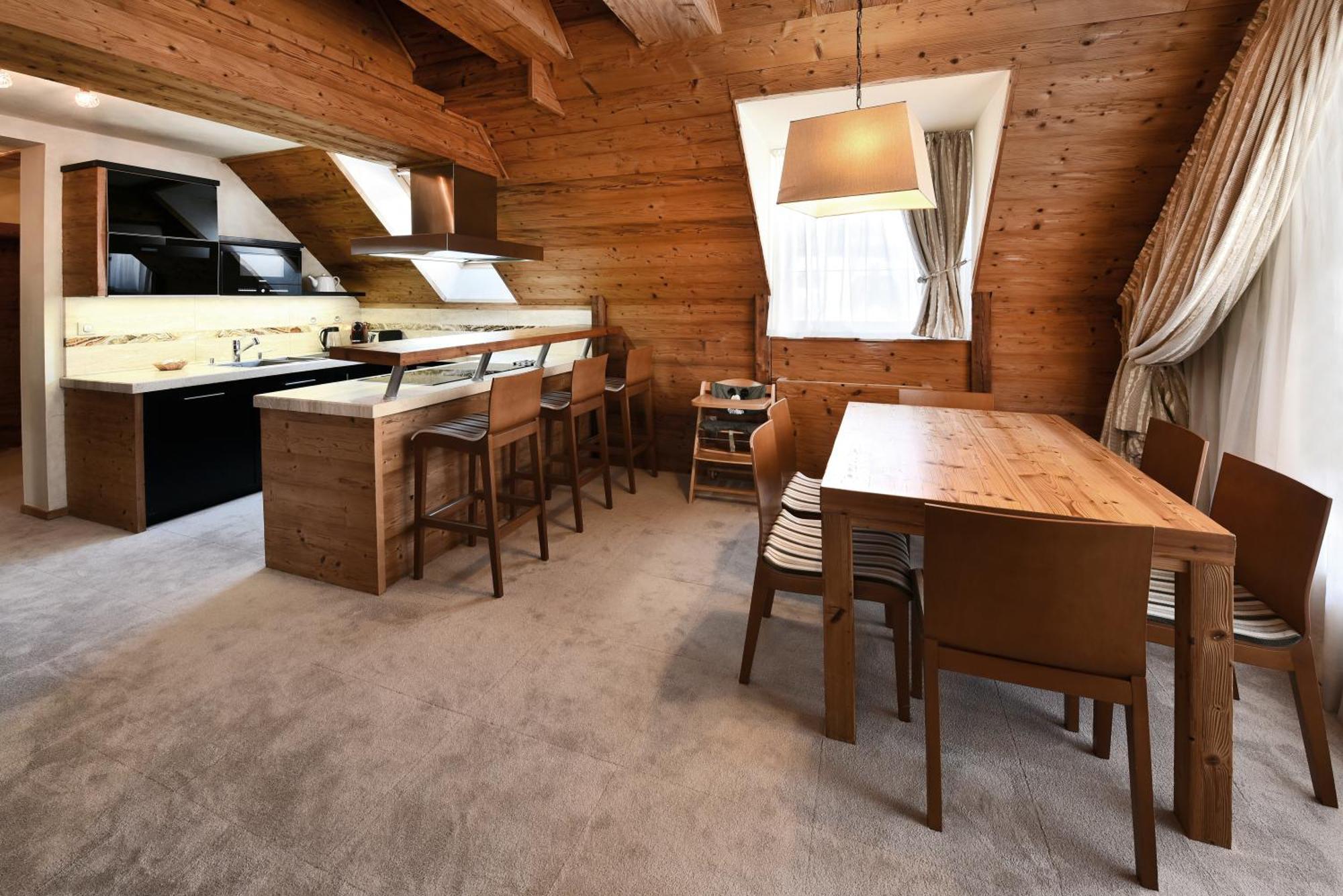 APLEND Hotel Kukučka Tatranská Lomnica Buitenkant foto