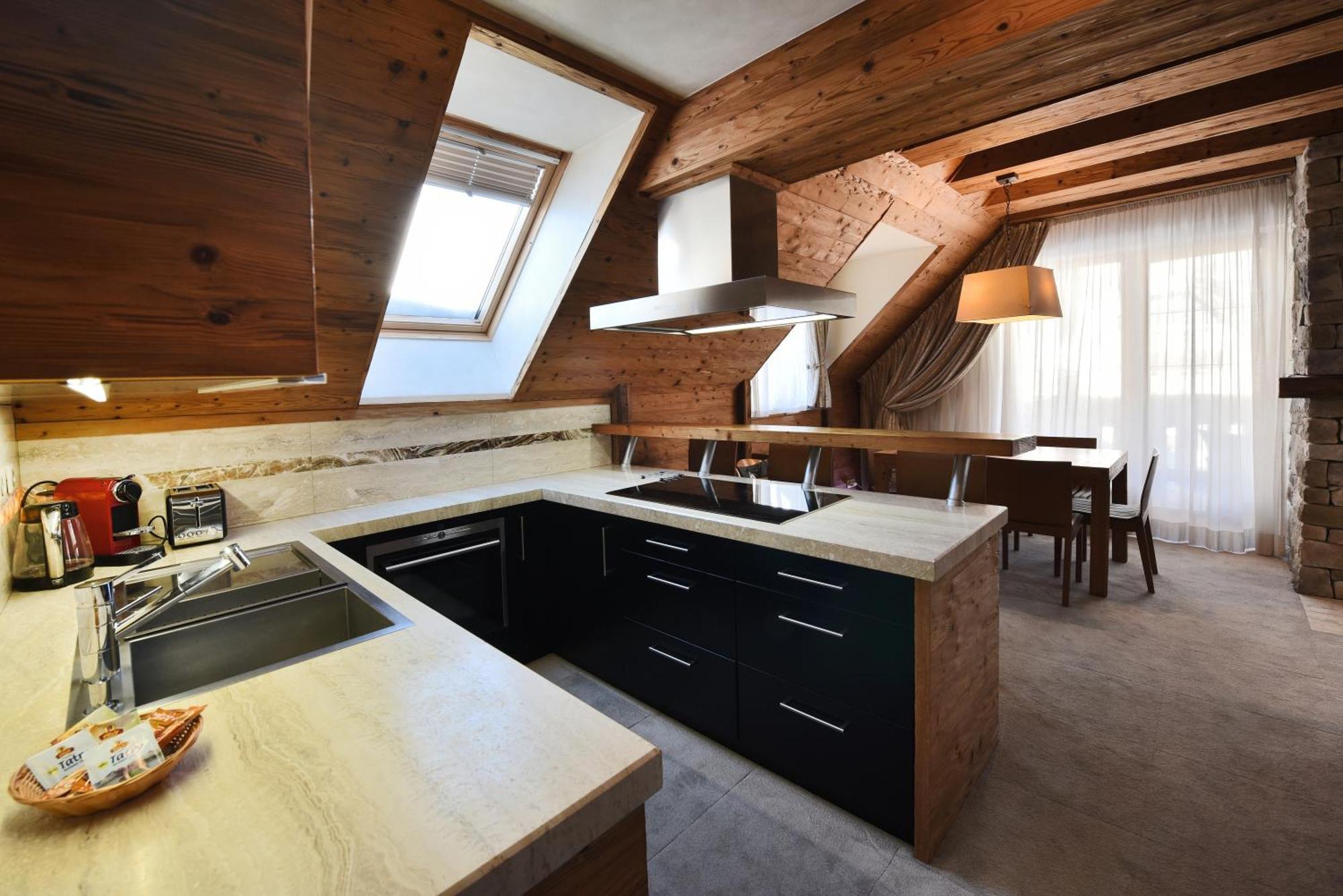 APLEND Hotel Kukučka Tatranská Lomnica Buitenkant foto